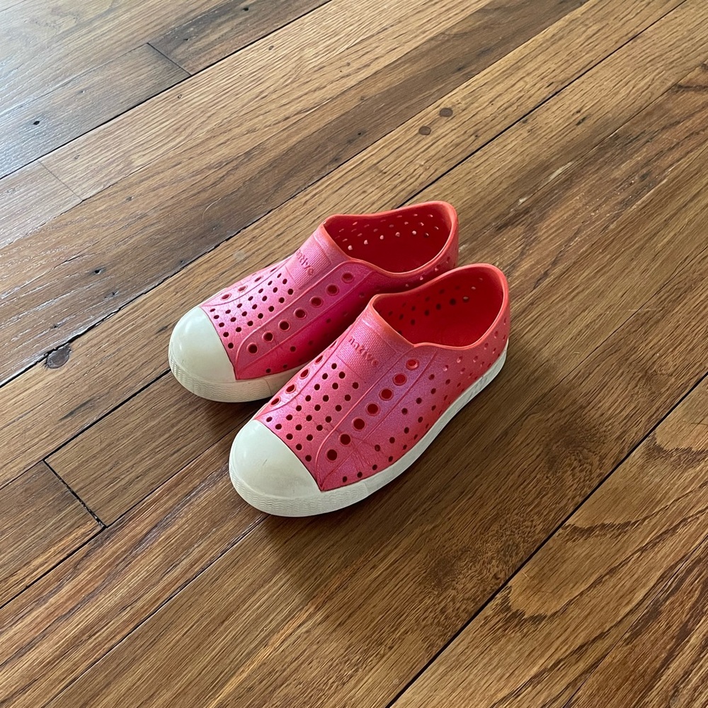 Natives Size 11